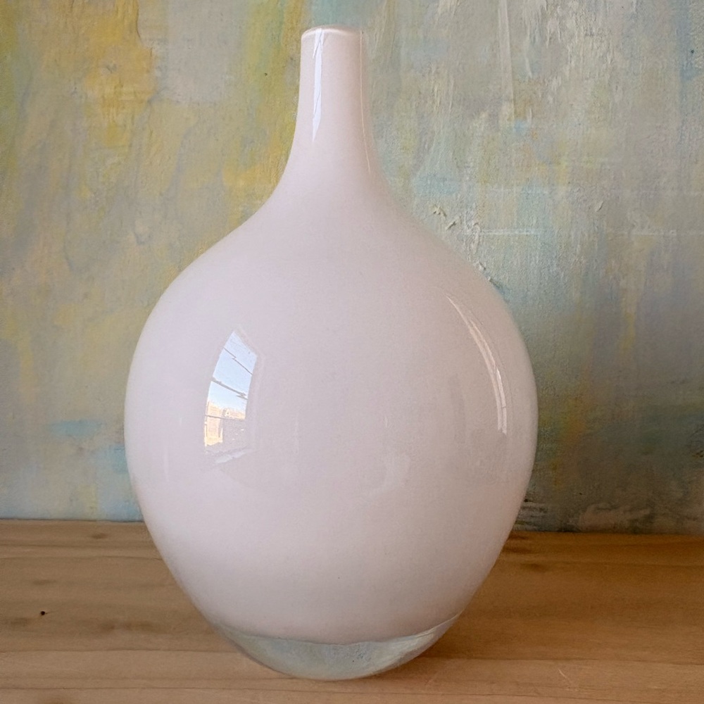 IKEA  White Modernist Johanna Jelinik Salong Glass Vase - Discontinued Piece